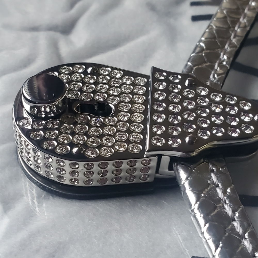 Calvin Klein The Statement Series - Picture 11 of 15